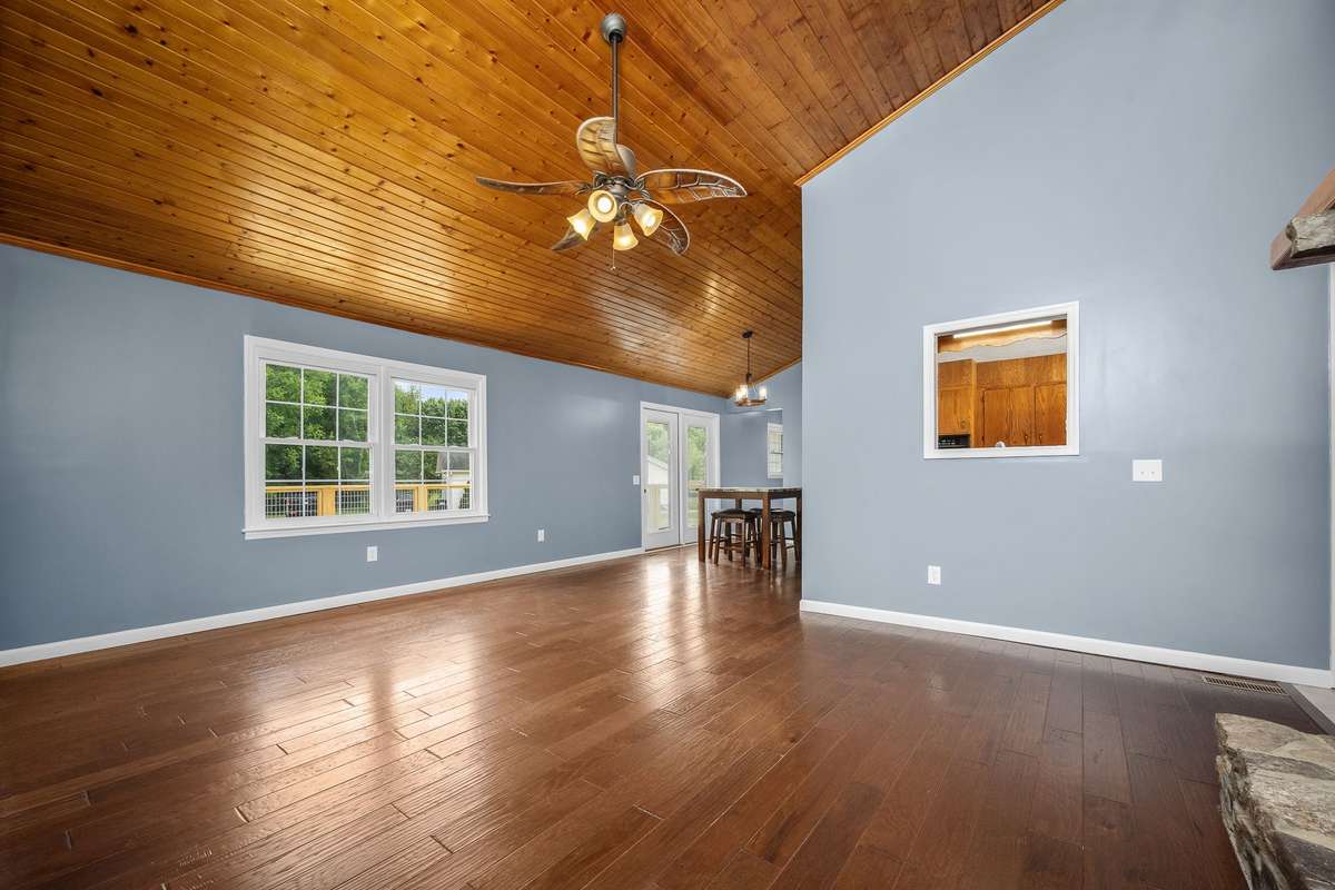 One more look at the living room area.