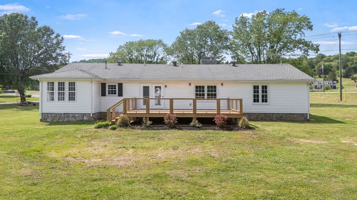 29 Bryson St., Auburntown, TN 37016.