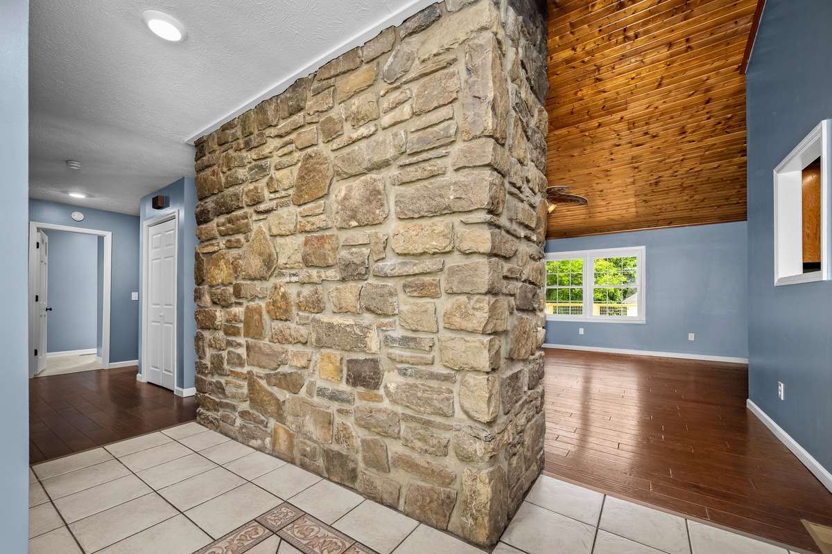Another look at the foyer area.