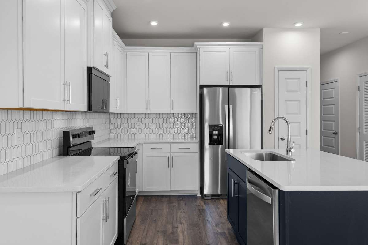 Kitchen(Stock Photos of Similar Model)