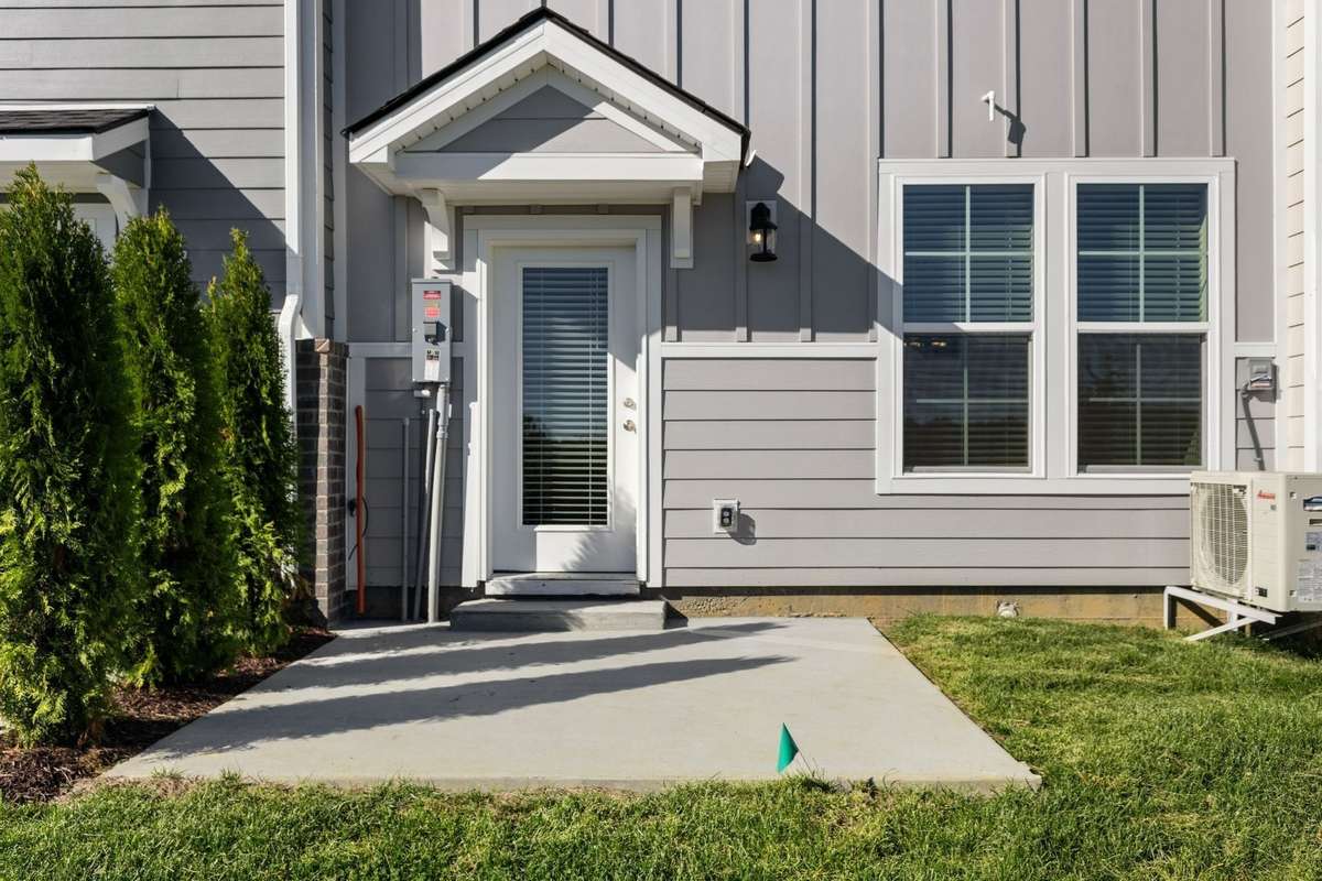 Lovely Back Yard(Stock Photos of Similar Model)