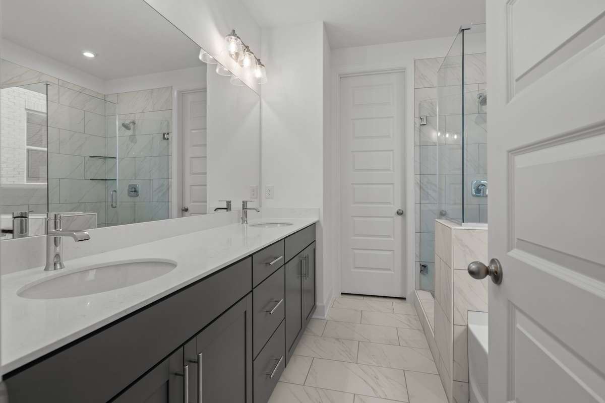 Primary En Suite