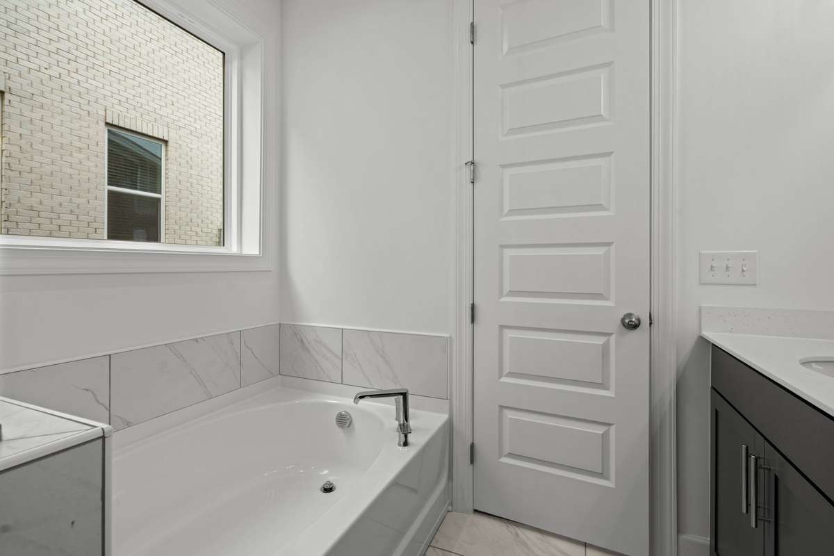 Primary En Suite