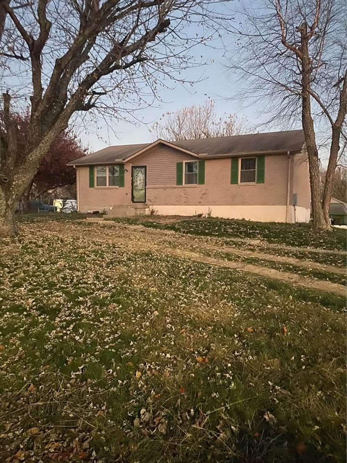 700 Volunteer Drive
Has full finished basement with kitchette
