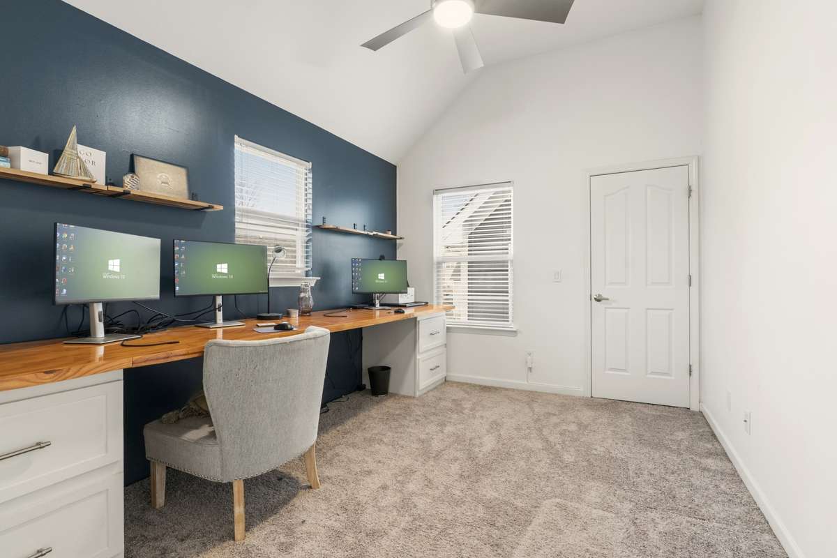 3rd bedroom used currently as an office with a large walk in closet