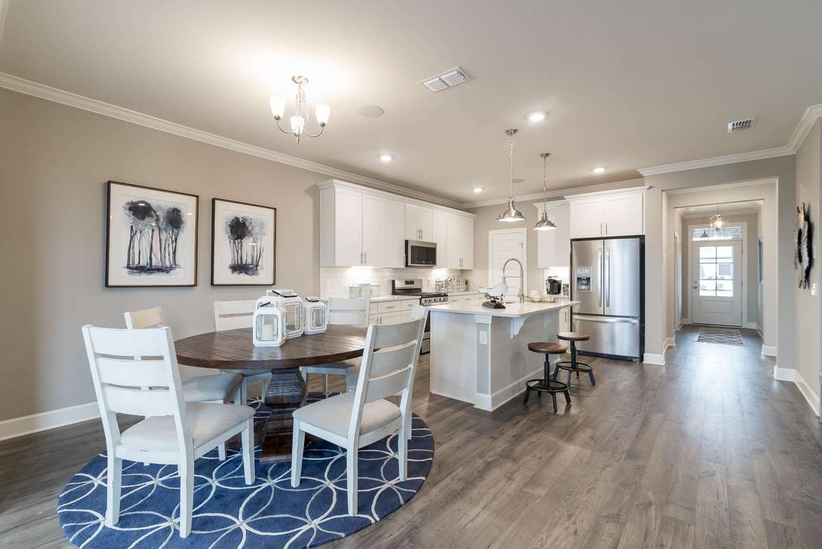 *Photos are of a model home of a similar floorplan. Actual colors, structural selections, and finishes may vary.