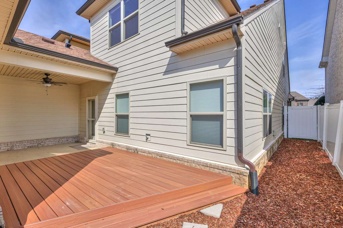 Privacy fence in backyard
