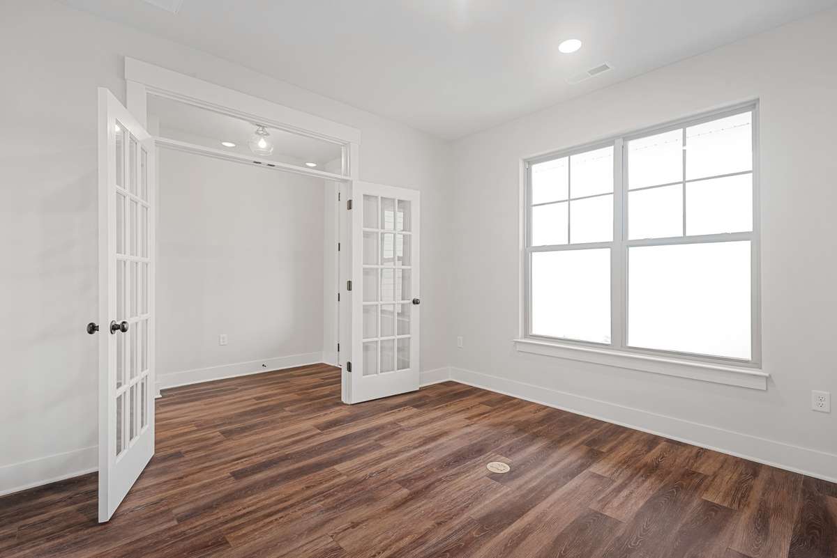 Picture of model home and not of actual home being built.