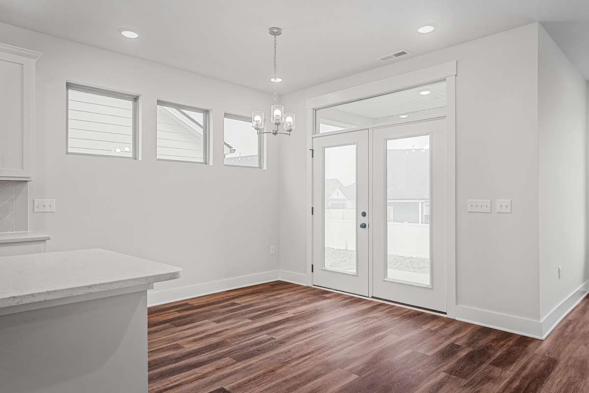 Picture of model home and not of actual home being built.