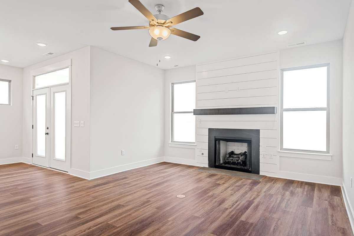 Picture of model home and not of actual home being built.  No fireplace
