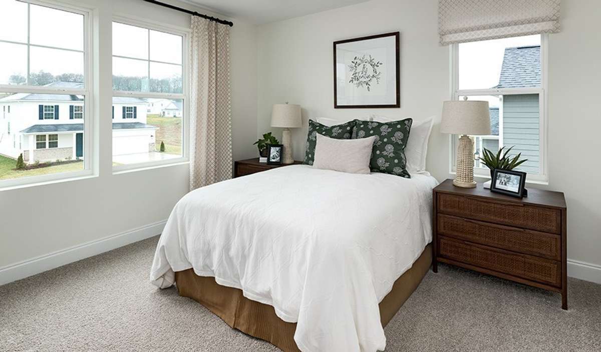 Virutal Stage Bedroom 2 with walk in closet