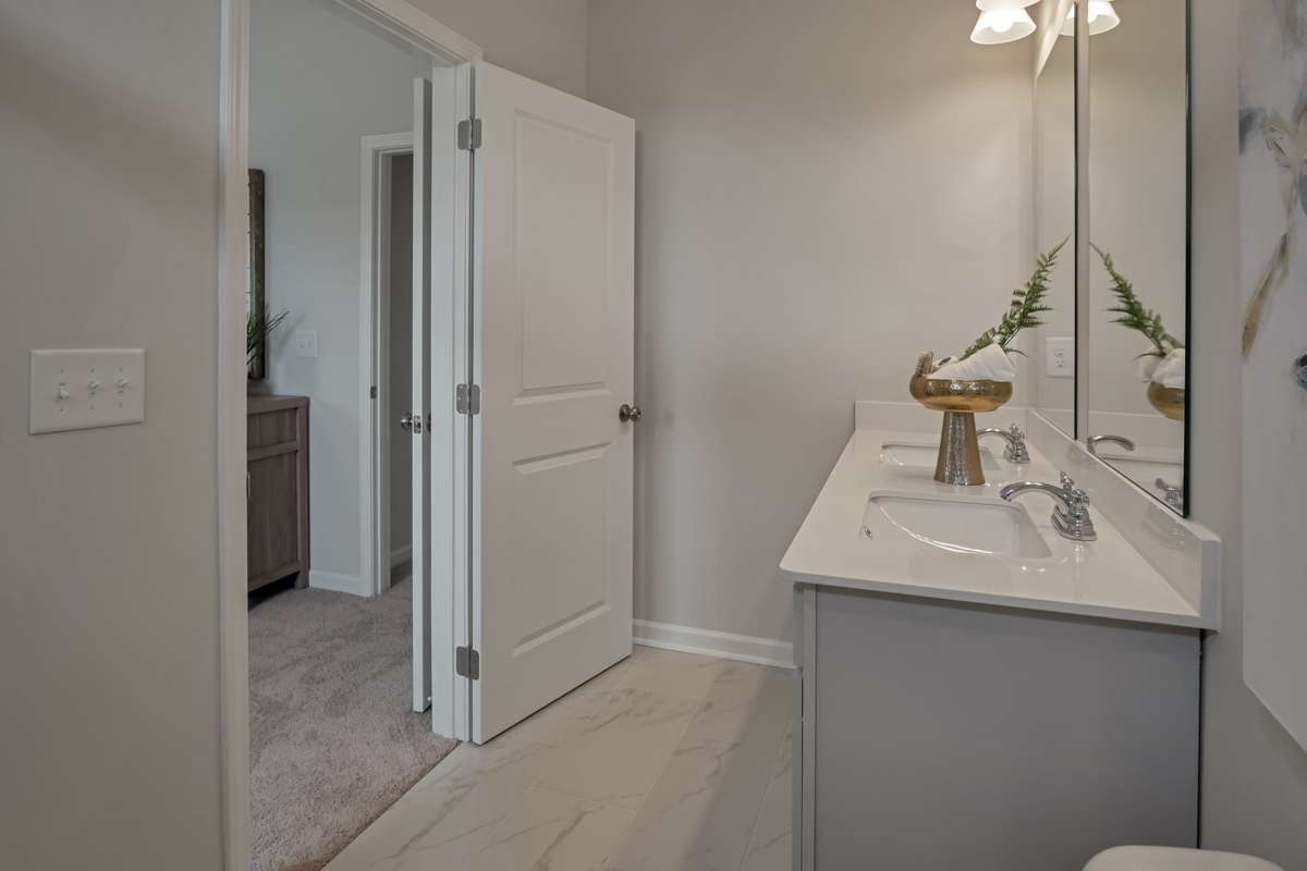 ALL PICS ARE OF THE SAME FLOOR PLAN, BUT NOT THE ACTUAL UNIT.