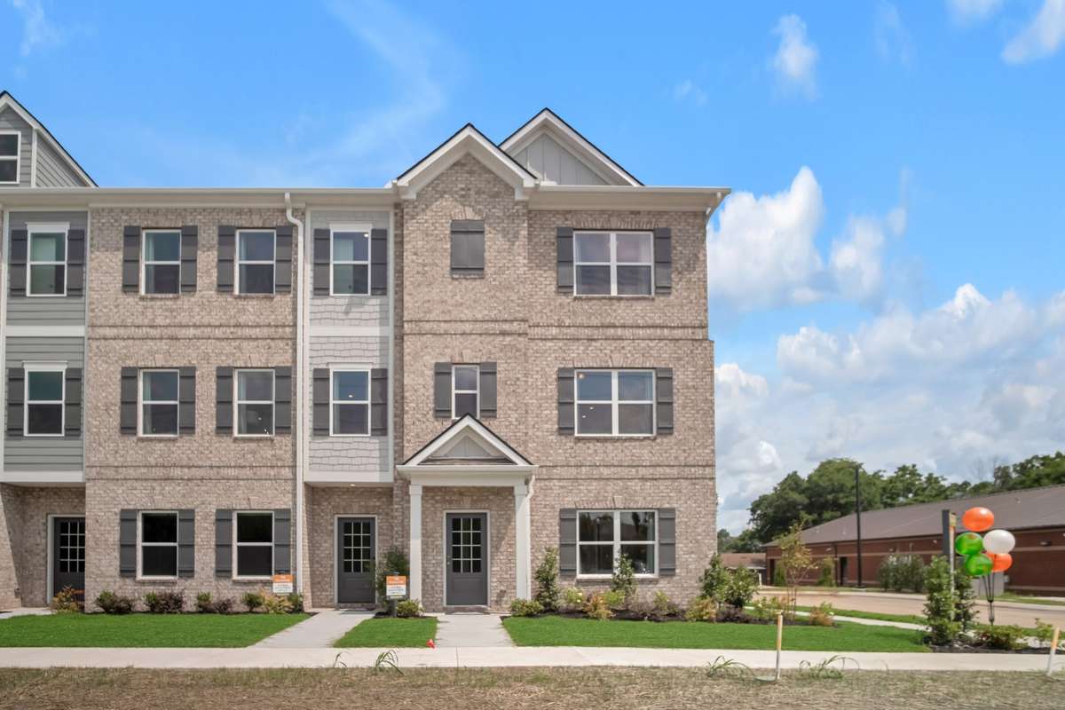 ALL PICS ARE OF THE SAME FLOOR PLAN, BUT NOT THE ACTUAL UNIT.