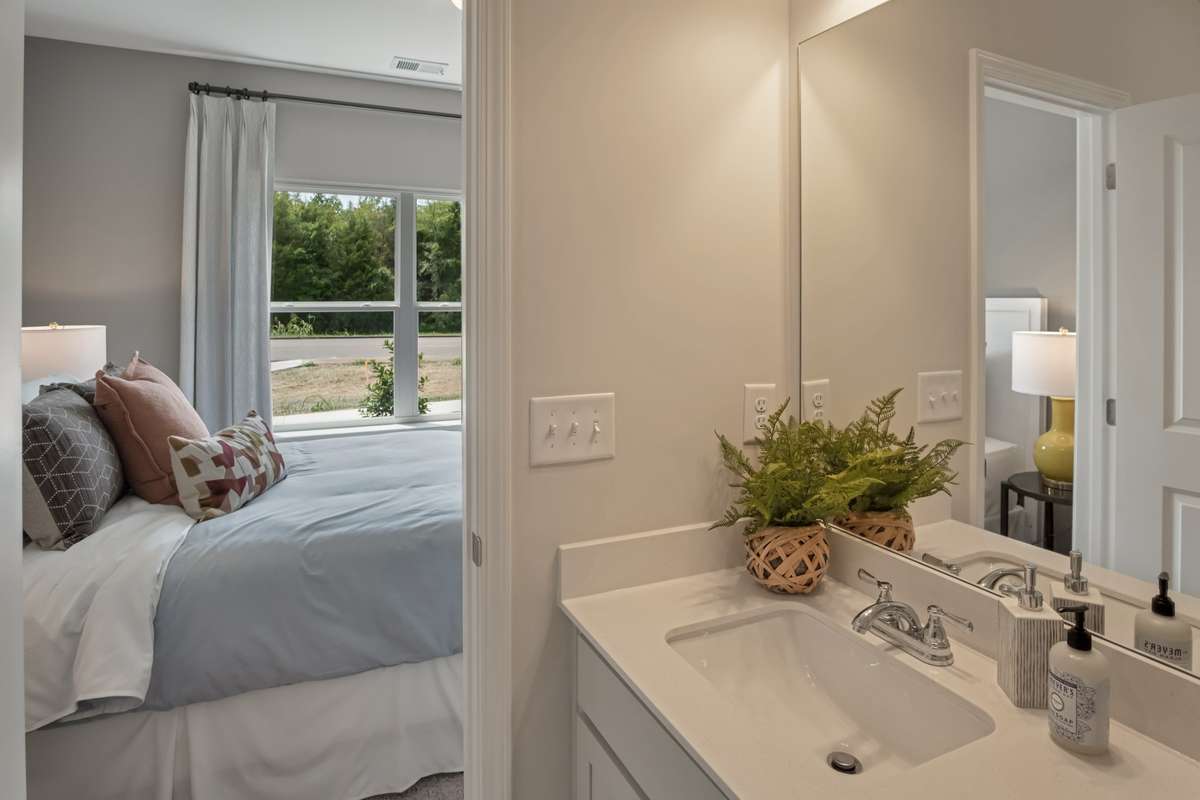 ALL PICS ARE OF THE SAME FLOOR PLAN, BUT NOT THE ACTUAL UNIT.