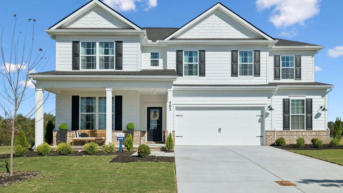 Images of a Milford floor plan.  Some features/options may vary...