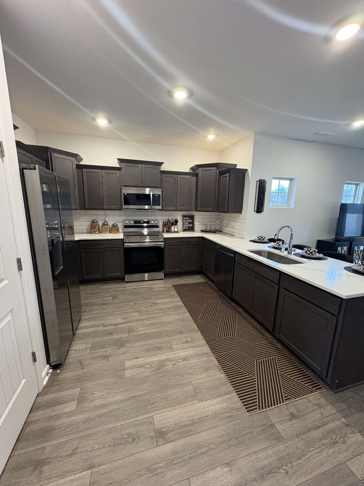 Photo is of the model home to show what the completed floor plan looks like. Selections and Options may vary.