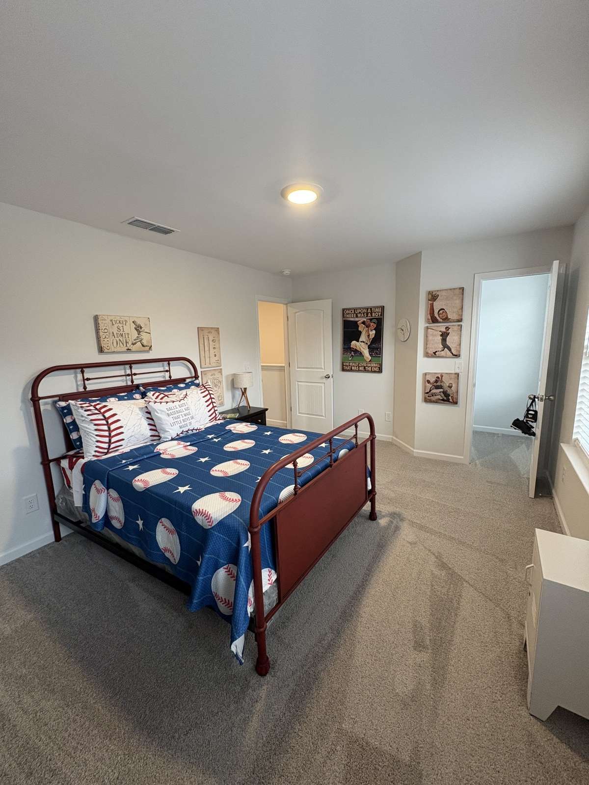 Photo is of the model home to show what the completed floor plan looks like. Selections and Options may vary.
