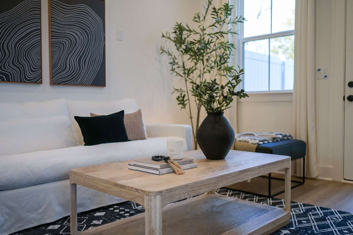 Model home photos. Options and selections may vary per home.