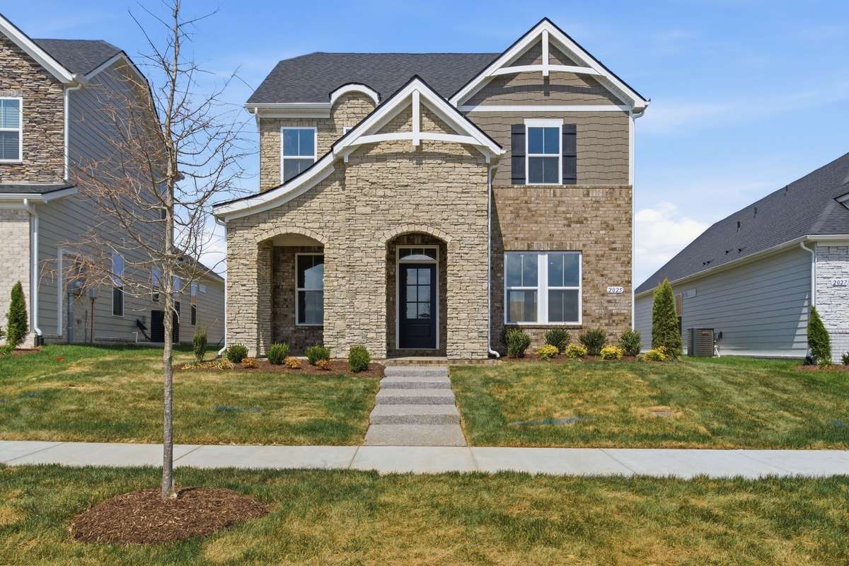 Welcome to 2025 Holbrook Road!!