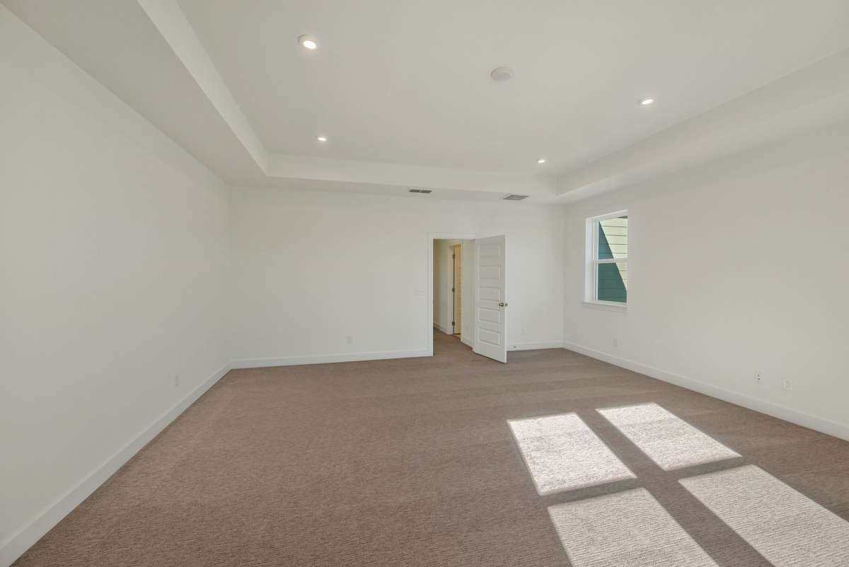 HUGE upstairs great room!