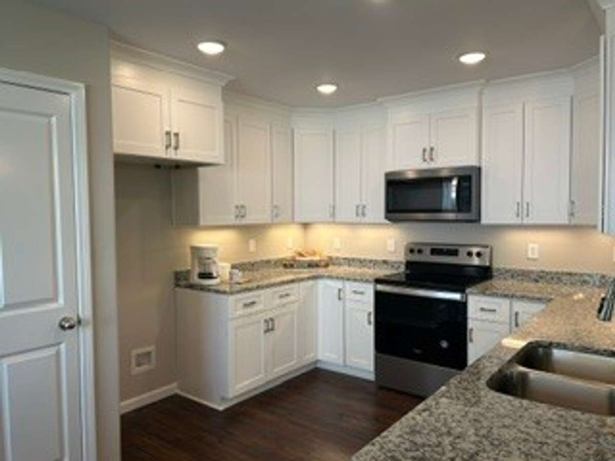 Lots of light in kitchen