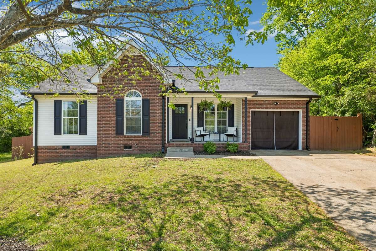 Welcome Home - 620 Ellis Ct, Old Hickory, Tennessee.
