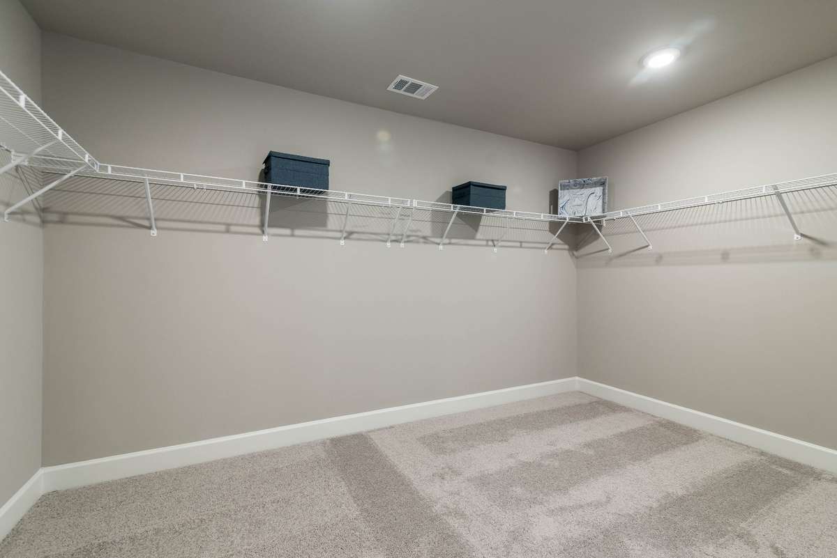 *Photos are of a model home of a similar floorplan. Actual colors, structural selections, and finishes may vary.