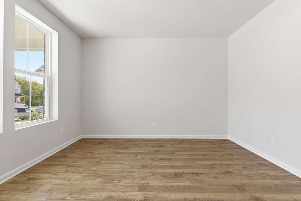 Spacious Office/Study