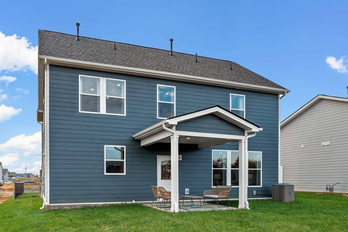 Picture of actual home being sold.  Home will be ready to move in for month of March.  Furniture will be removed, but curtains and appliances remain.