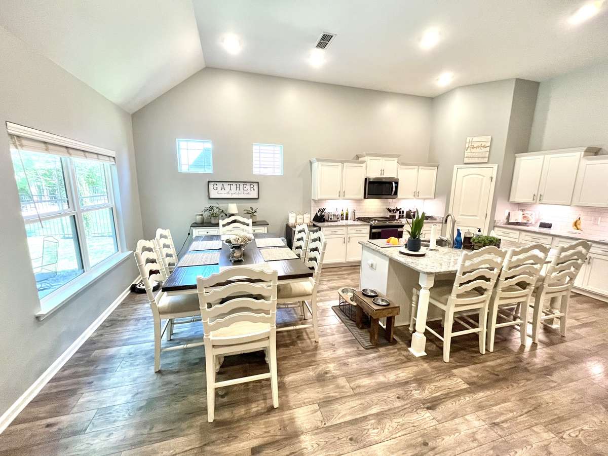 Dining area with transom lights. Plenty of room for your table