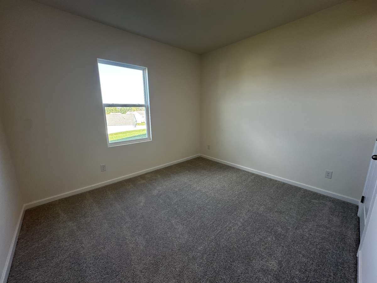 Downstairs 5th guest room