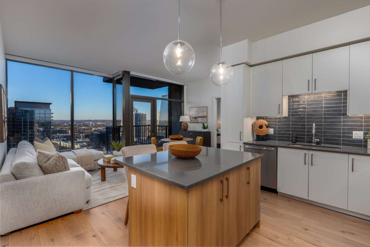 Same floorplan, floor 23