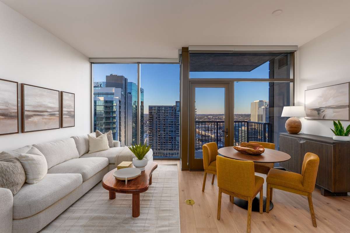 Same floorplan, floor 23