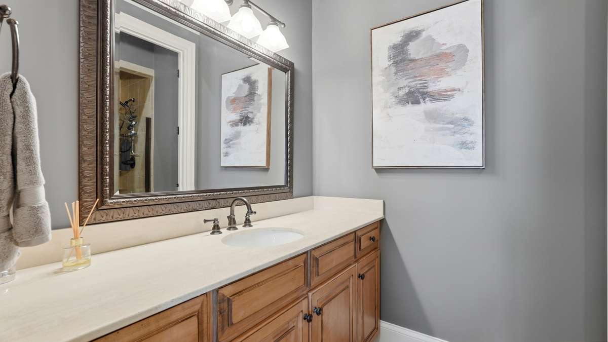 Upstairs bathroom 1