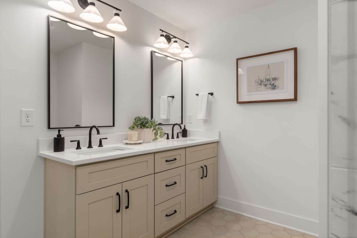 ***Please note images of model home include finishes that are not included in the list price.