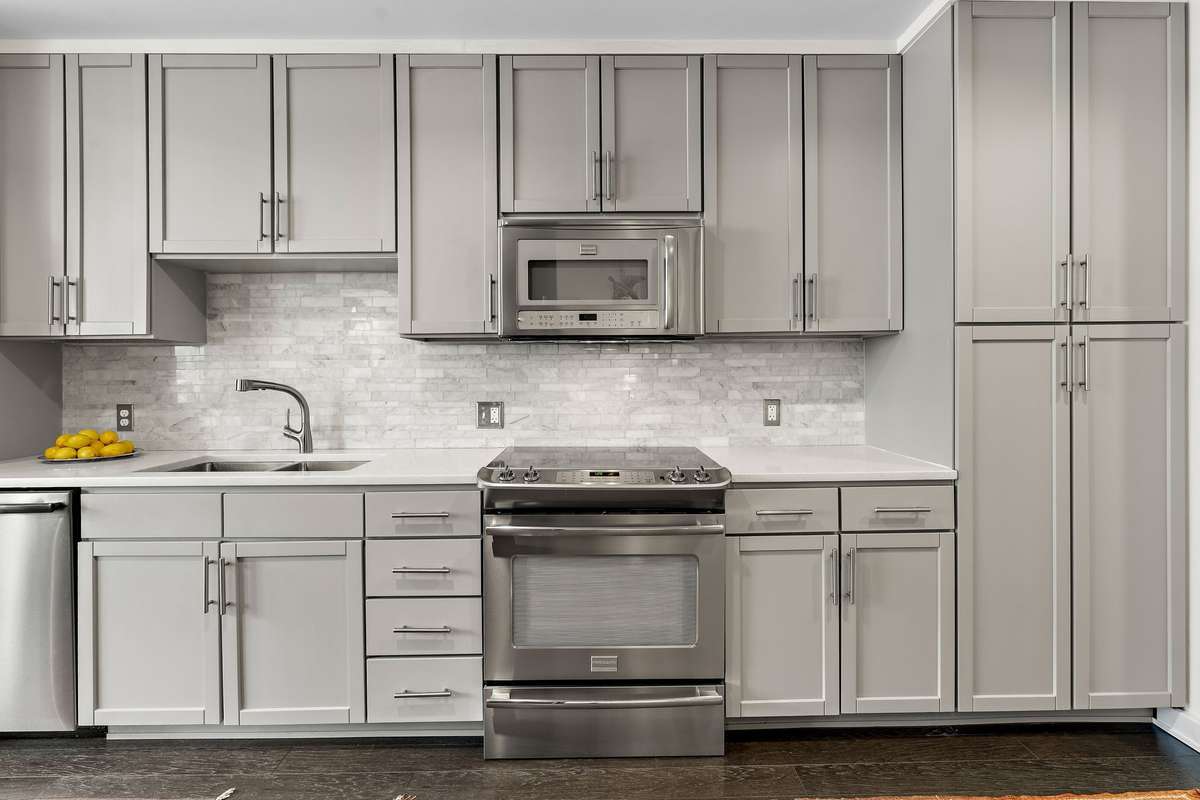 Ideal chef's kitchen for entertaining family and friends