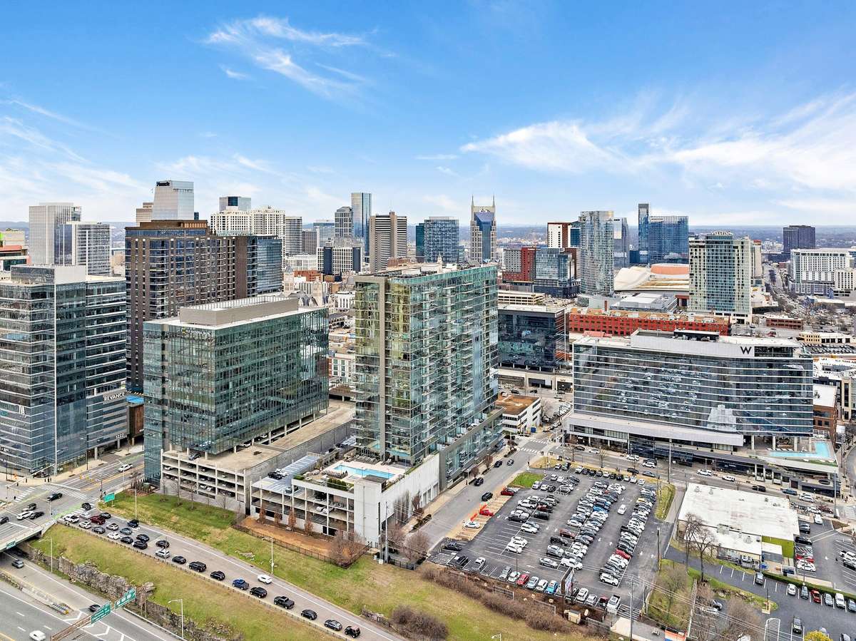Centrally-located in The Gulch, 3 minutes to downtown Nashville