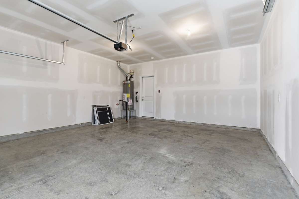 Photo of a previously built plan so finishes will vary. Visit the model for specifics.
