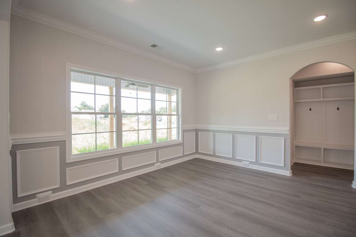 EXAMPLE>>> Large Dining Area with Wainscoting, Recessed Lighting and Lots of Natural Lighting!