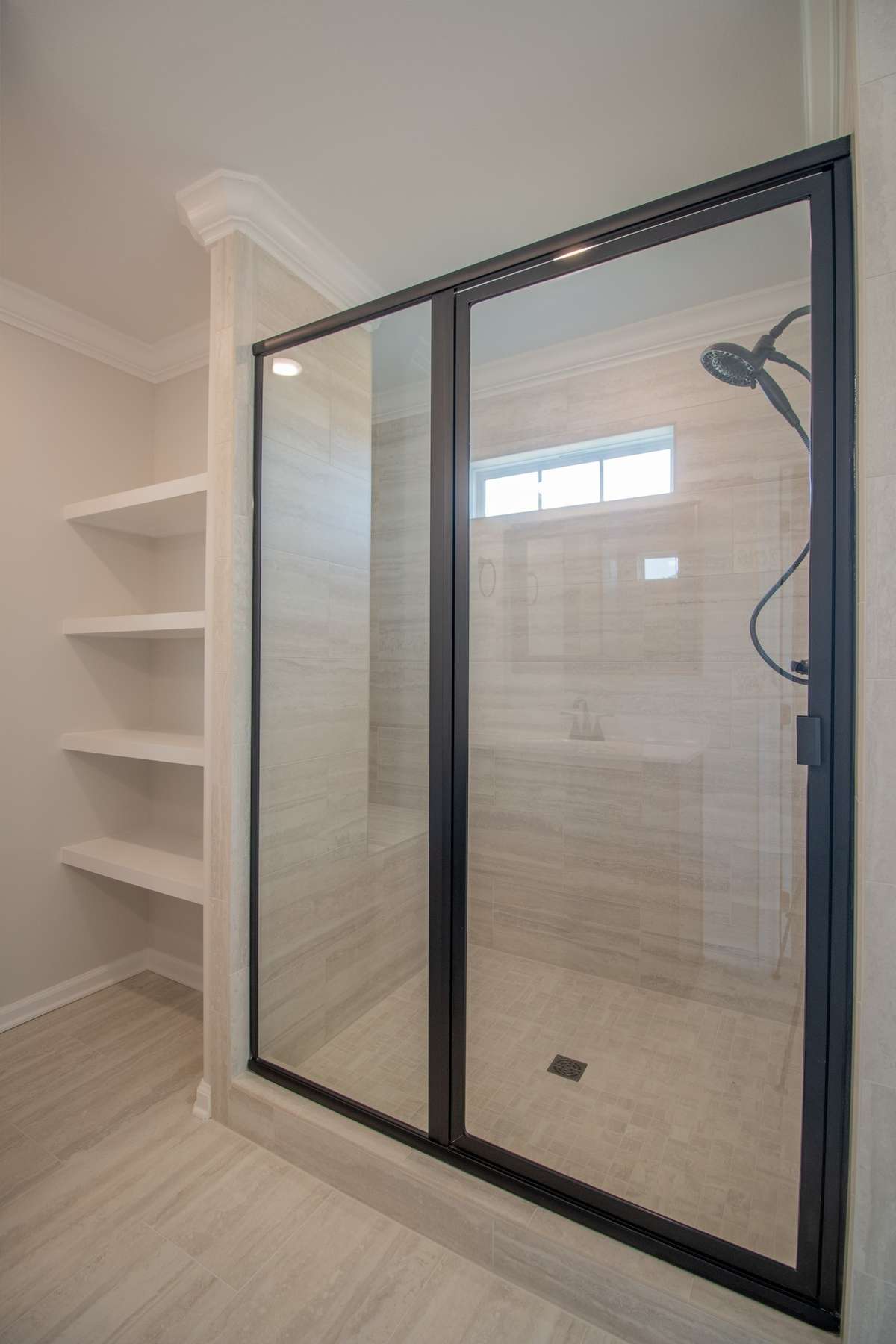 EXAMPLE>>> Tile Shower with 2 Shelves, a Bench and a Window!