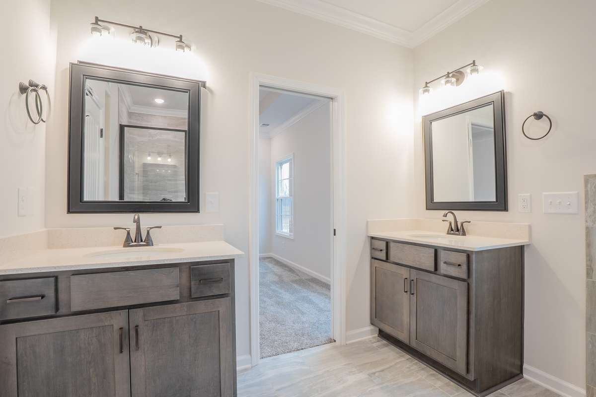 EXAMPLE>>> Crown Molding & Tile Flooring!
