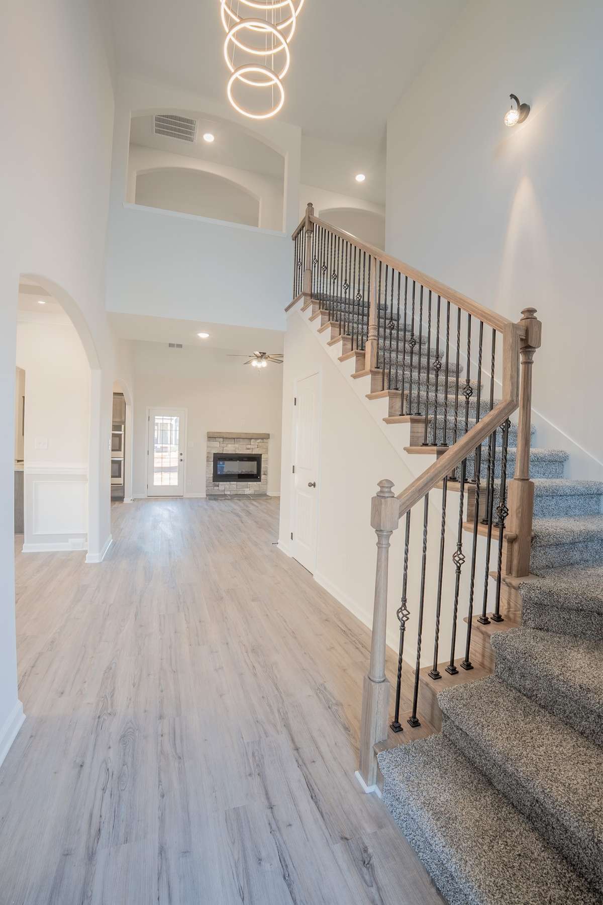 EXAMPLE>>> Another View of the Entry Foyer!