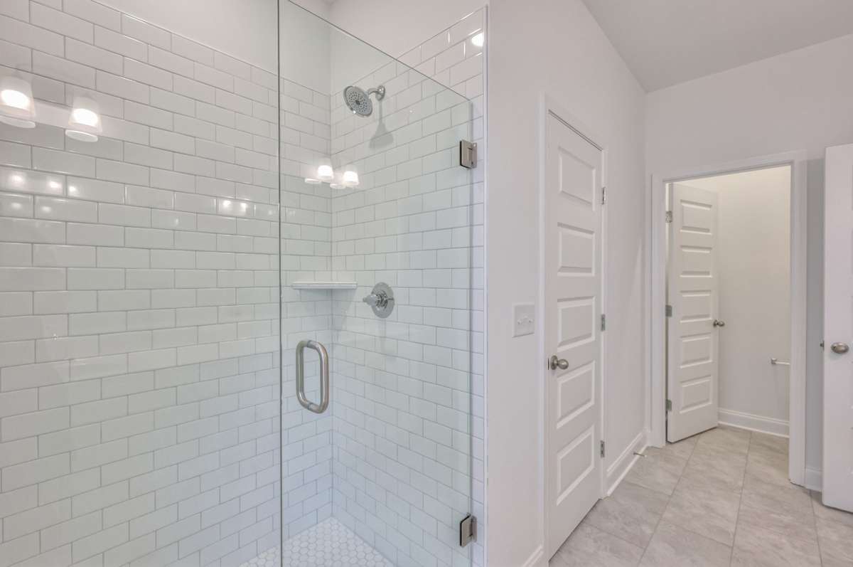 This photo is a sample of the Sutherland floorplan.  Options and exterior will vary depending on customer selections and preferences.