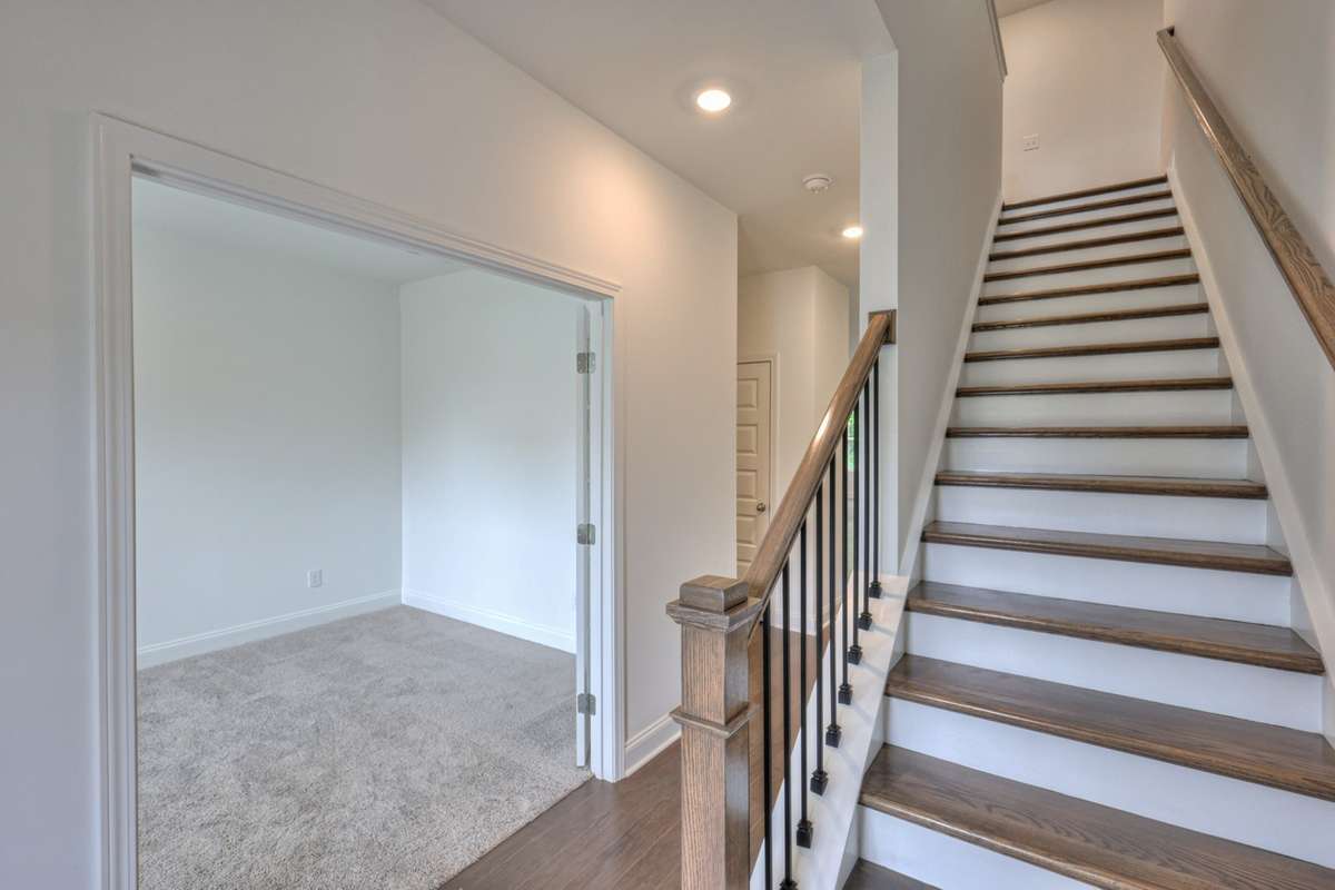 This photo is a sample of the Sutherland floorplan.  Options and exterior will vary depending on customer selections and preferences.