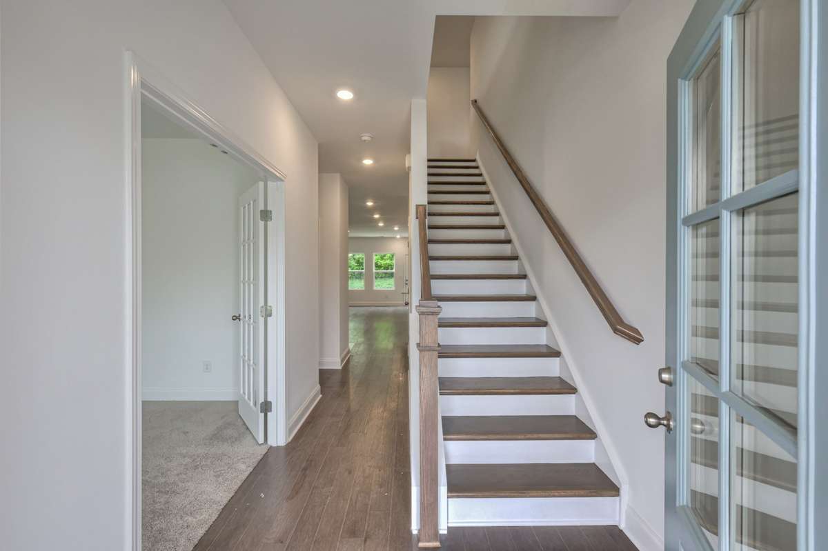 This photo is a sample of the Sutherland floorplan.  Options and exterior will vary depending on customer selections and preferences.