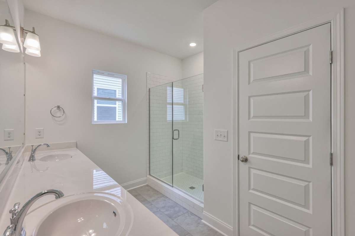 This photo is a sample of the Sutherland floorplan.  Options and exterior will vary depending on customer selections and preferences.
