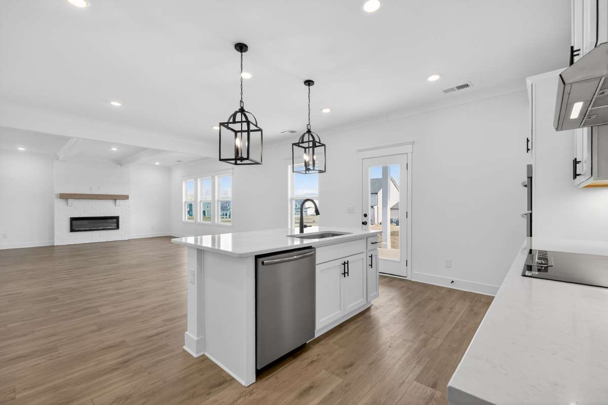 **Photos are of a model home and will not match all selections in subject property**