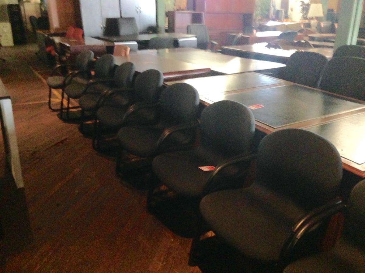 USED Knoll Guest Chairs