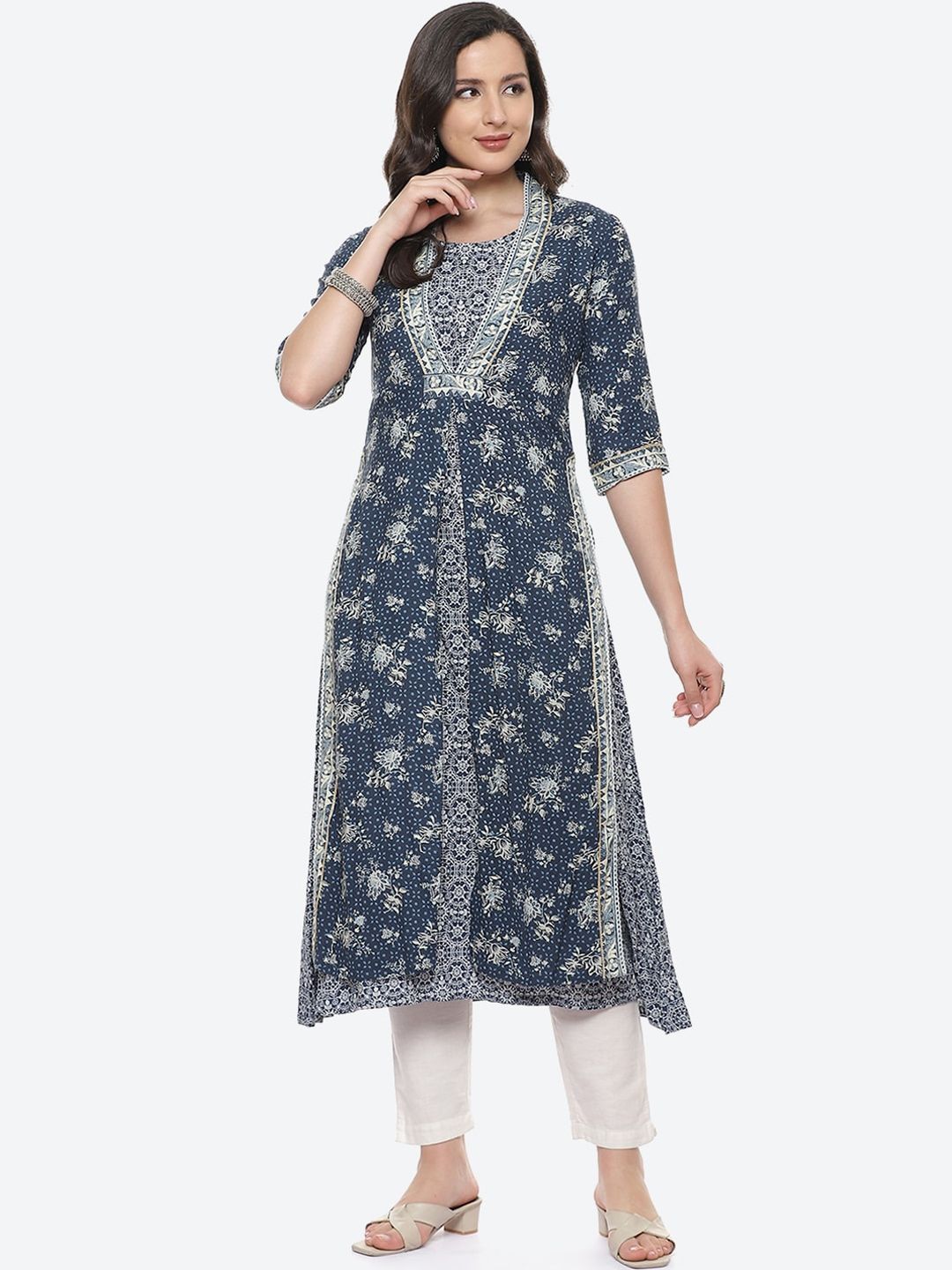 Amazon - Biba Women Navy Blue & Beige Floral Printed Kurta