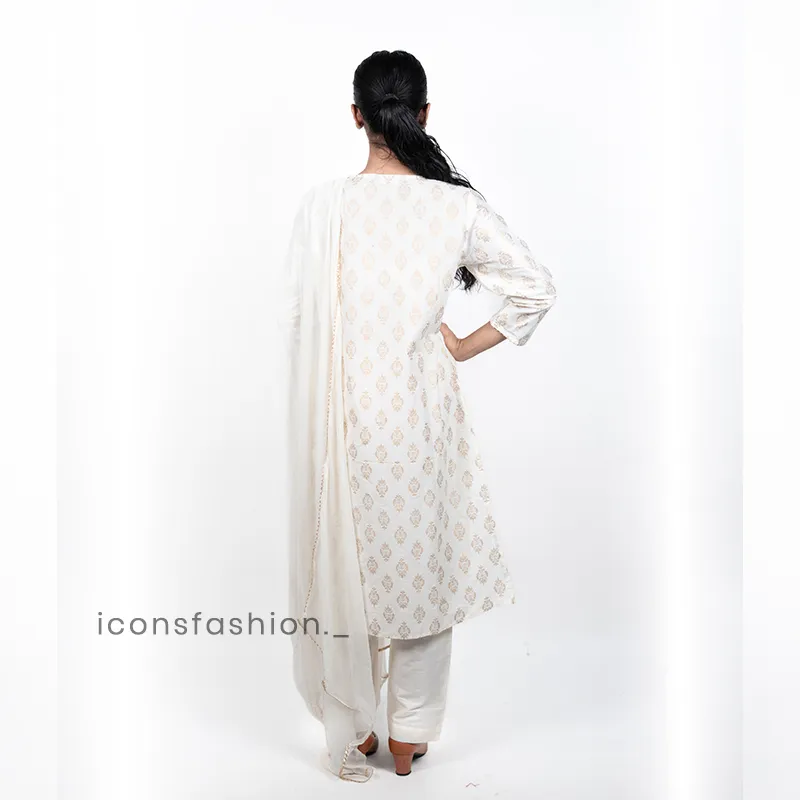 Women-white-printed-kurta-set-with-golden-ethnic-motifs-three-quarter-sleeves-matching-pants-and-a-sheer-dupatta